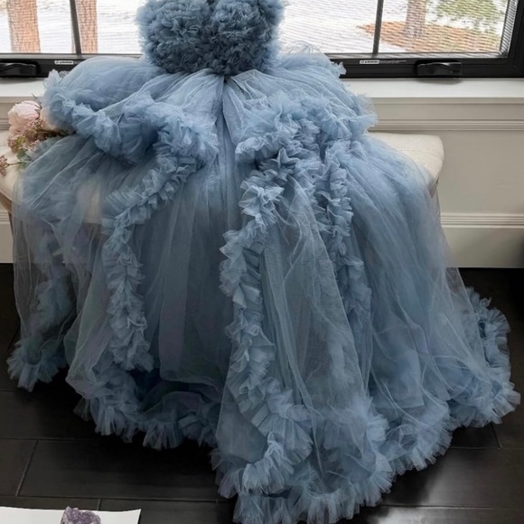 Maternity tulle blue dress - Picture 2 of 5